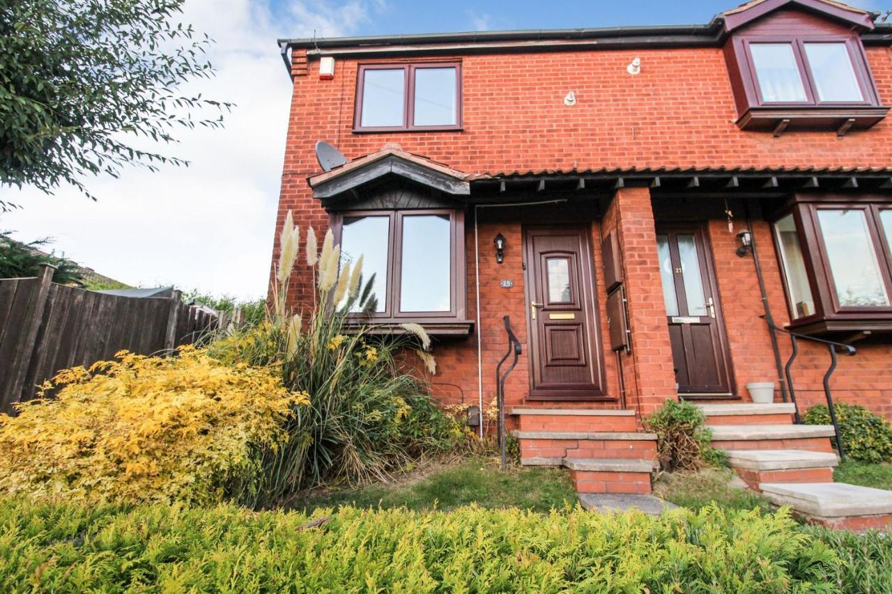 Comfortable 2 Bedroom House With Free Parking Nottingham Zewnętrze zdjęcie