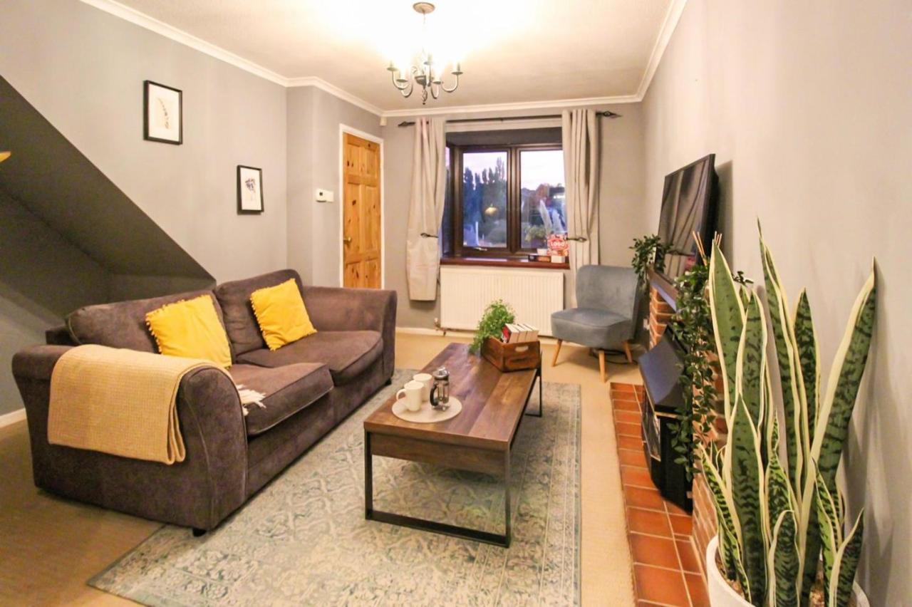 Comfortable 2 Bedroom House With Free Parking Nottingham Zewnętrze zdjęcie