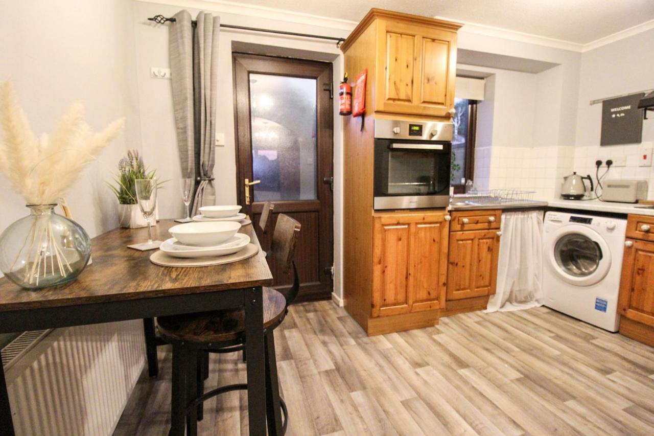 Comfortable 2 Bedroom House With Free Parking Nottingham Zewnętrze zdjęcie