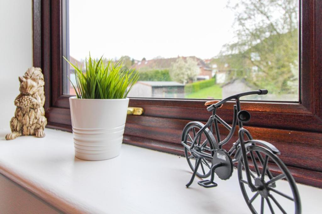 Comfortable 2 Bedroom House With Free Parking Nottingham Zewnętrze zdjęcie