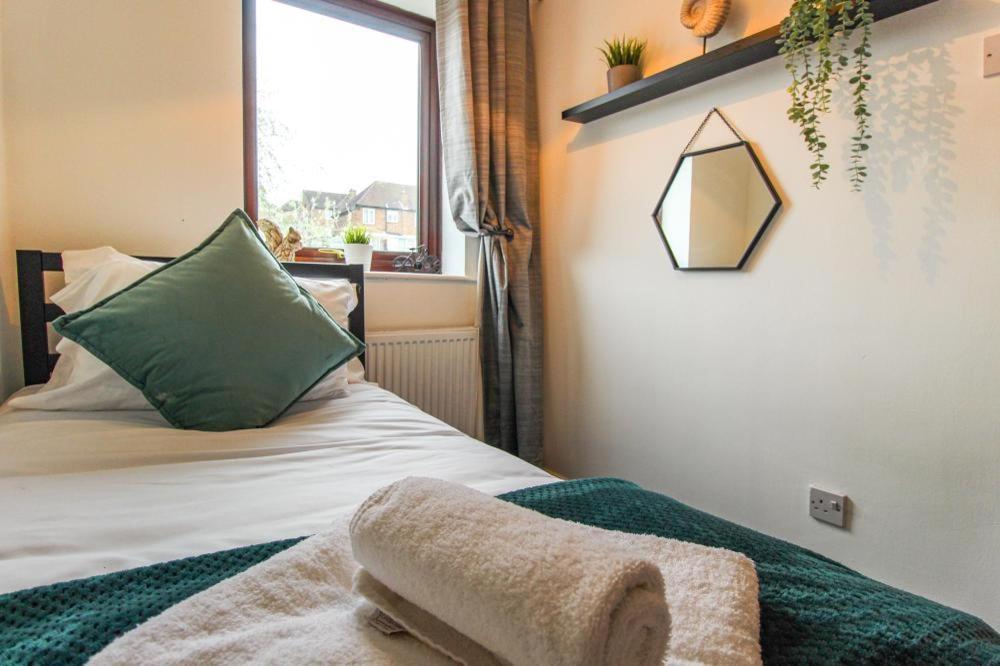 Comfortable 2 Bedroom House With Free Parking Nottingham Zewnętrze zdjęcie