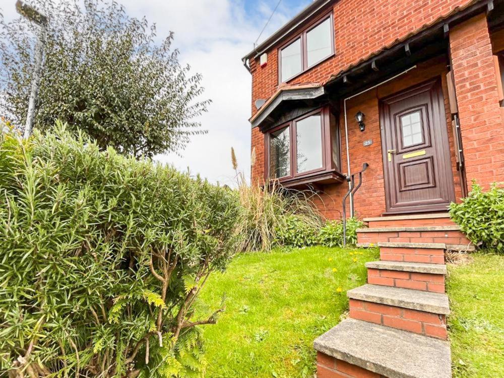 Comfortable 2 Bedroom House With Free Parking Nottingham Zewnętrze zdjęcie
